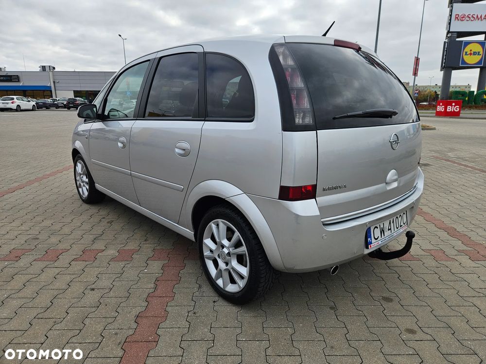 Opel Meriva 1.6 16V Innovation 110 Jahre - 9