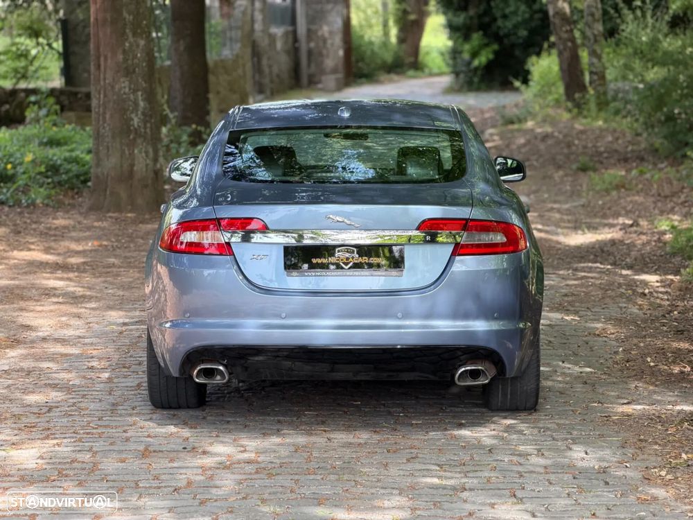 Jaguar XF 2.7 D V6 Premium Luxury - 47