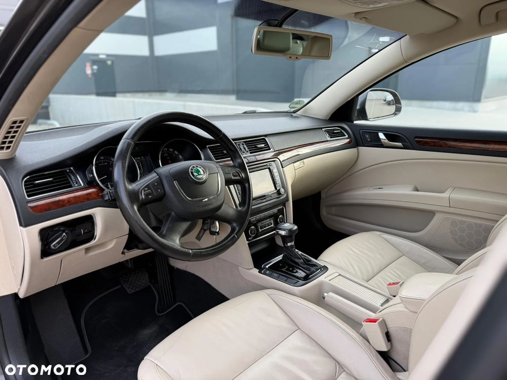Skoda Superb 1.8 TSI DSG Exclusive - 11