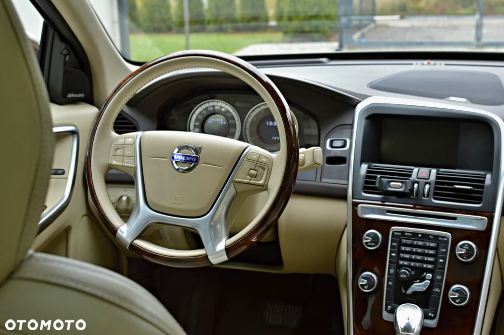 Volvo XC 60 - 19