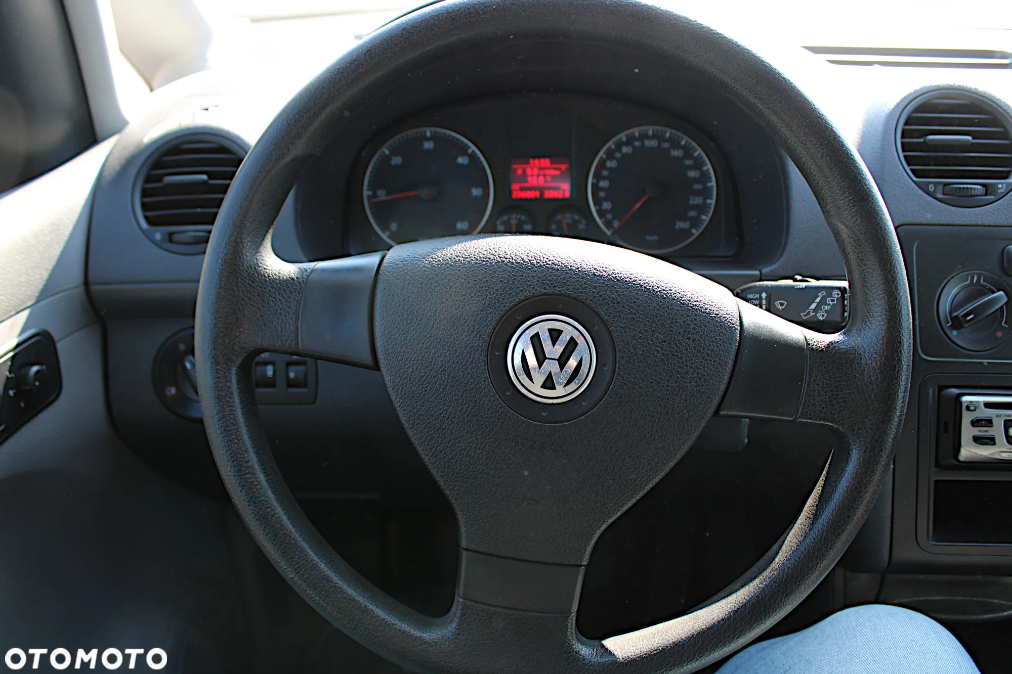 Volkswagen Caddy - 21