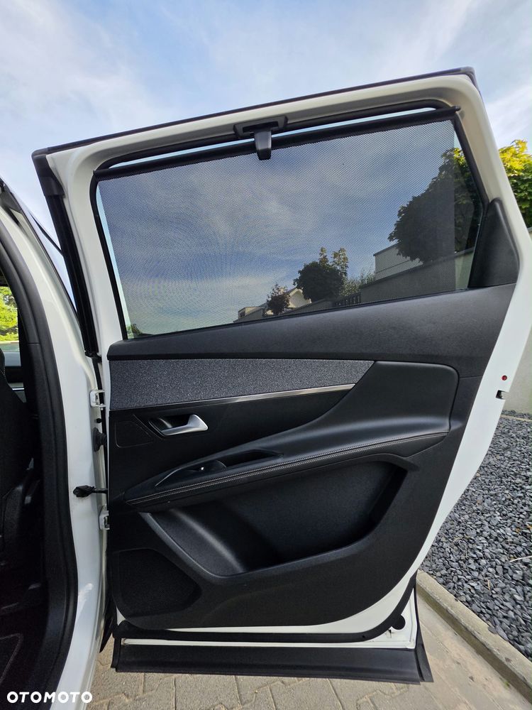 Peugeot 5008 1.5 BlueHDi GT S&S EAT8 - 28