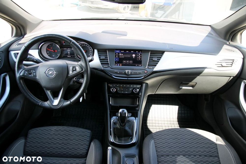 Opel Astra - 18