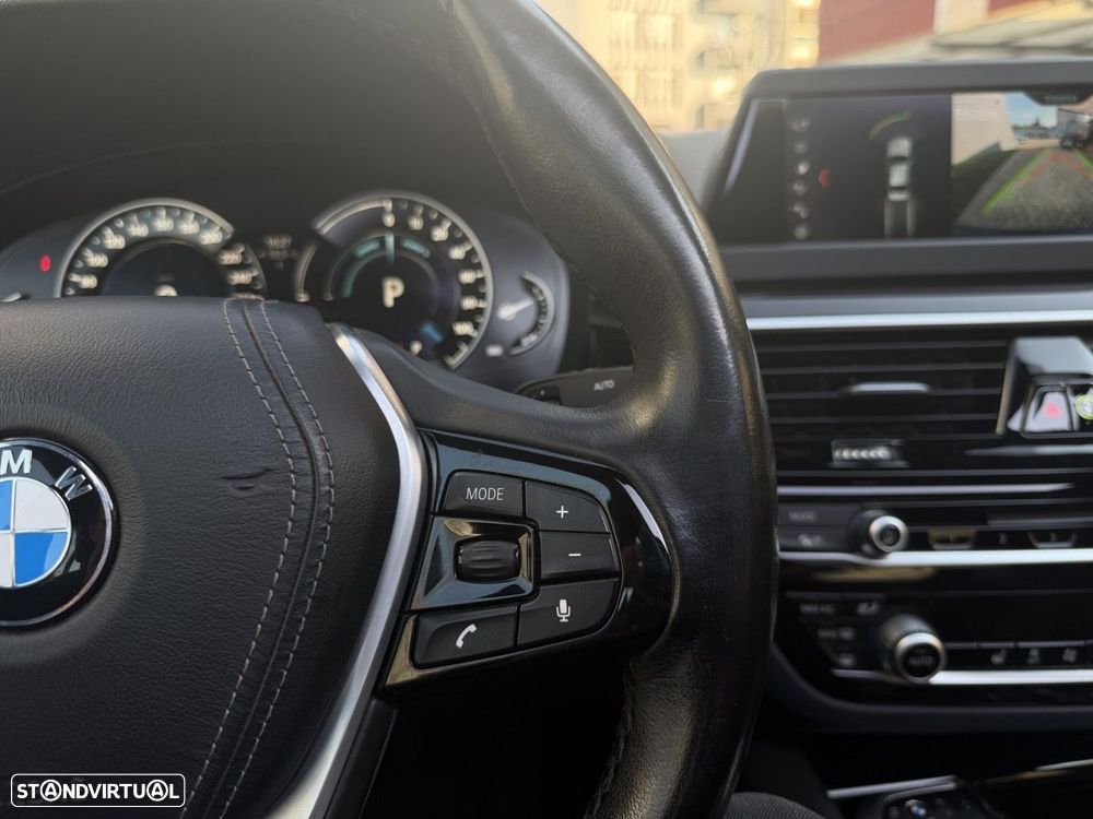 BMW 530 e iPerformance Line Luxury - 37