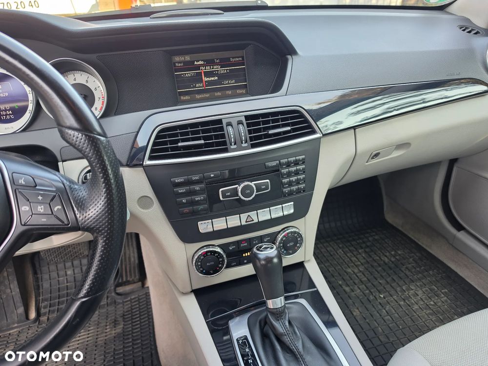 Mercedes-Benz Klasa C 180 (BlueEFFICIENCY) 7G-TRONIC - 16