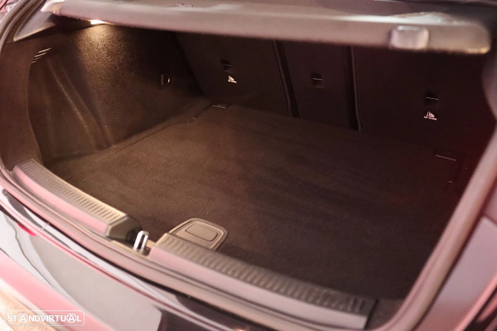 Mercedes-Benz A 180 d 7G-DCT AMG Line - 22