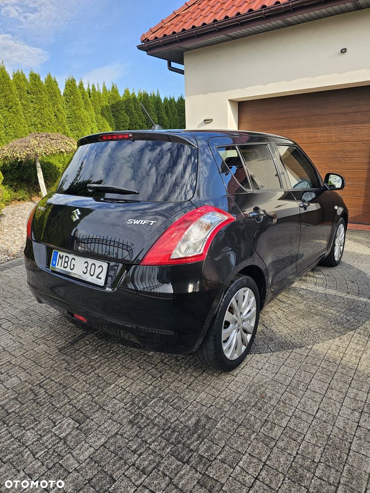 Suzuki Swift - 3