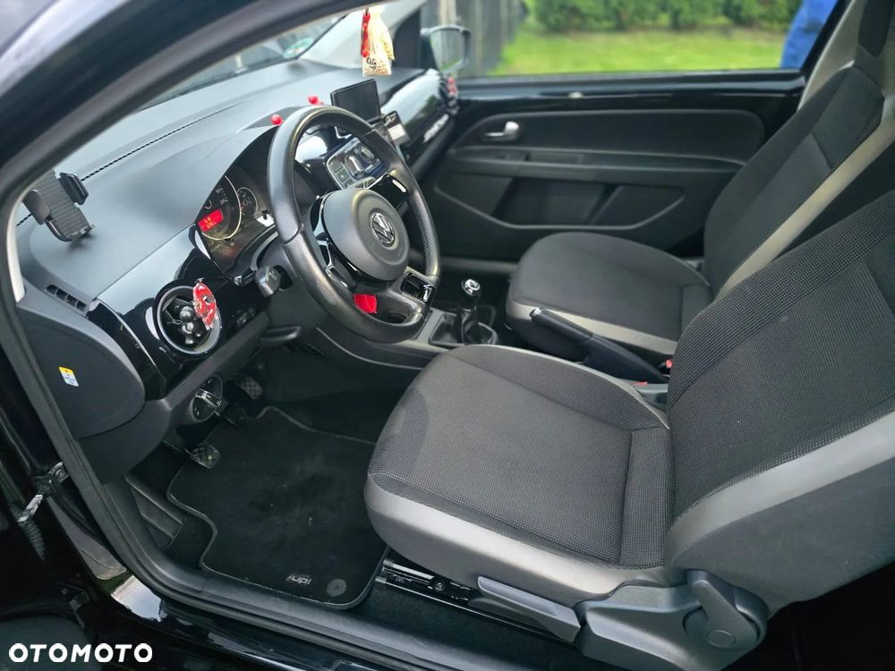 Volkswagen up! (BlueMotion Technology) high - 24