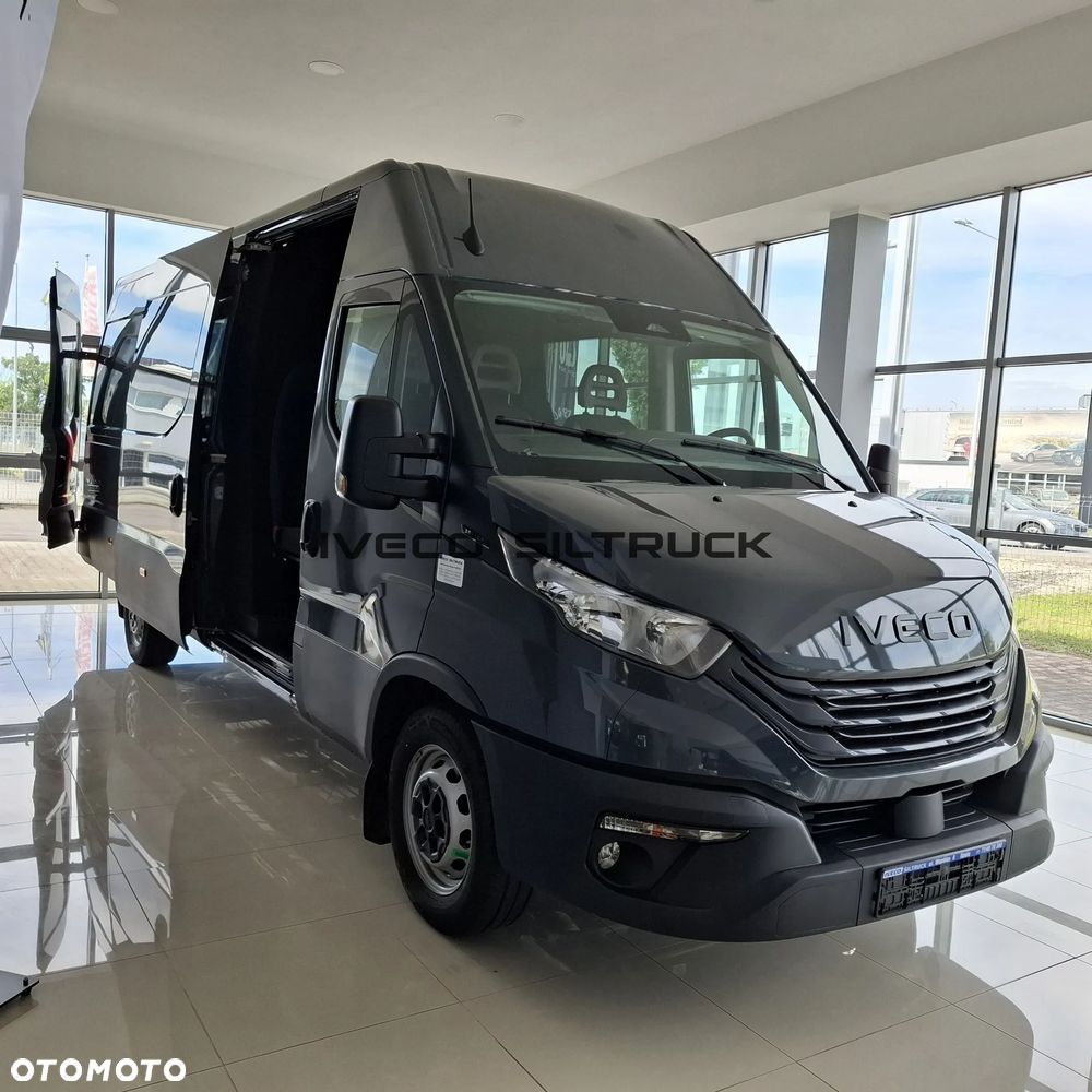 Iveco Daily 35S16 L4H2, Brygadówka - 3