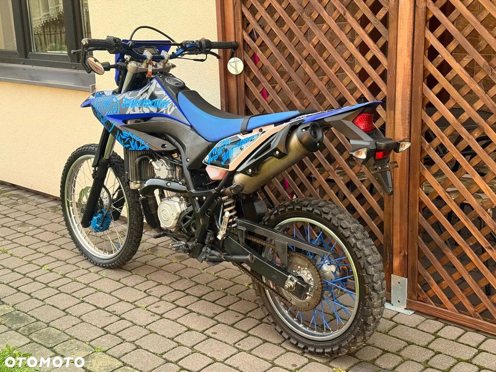 Yamaha WR - 8