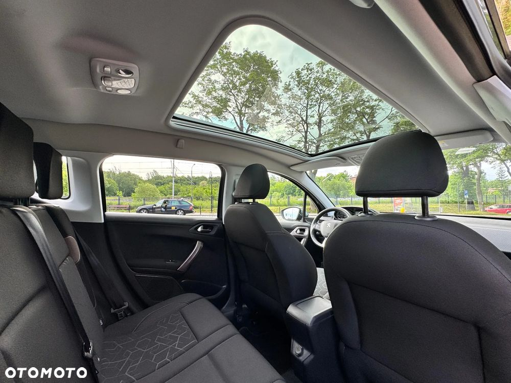 Peugeot 2008 1.2 VTi Allure - 10
