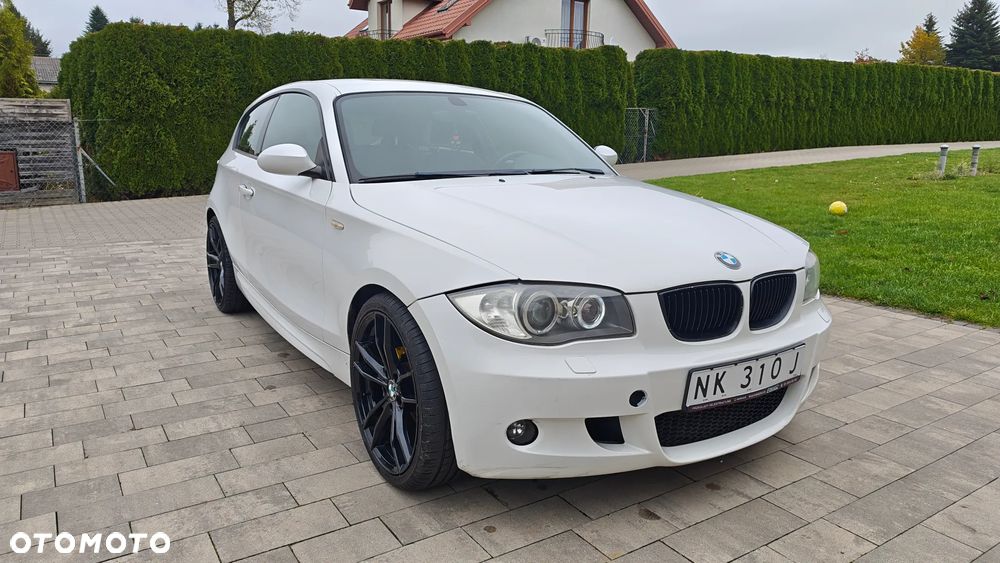 BMW Seria 1 116I 2008 photo 3
