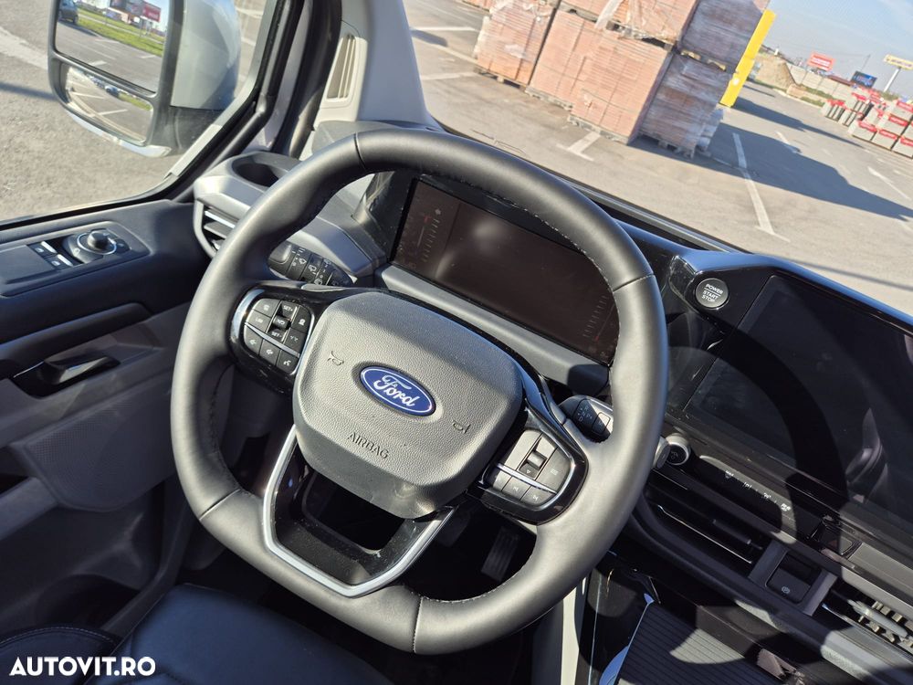 Ford Tourneo Custom Bus 320L 2.0 EcoBlue 170 CP 8AT L2H1 AWD Titanium - 8