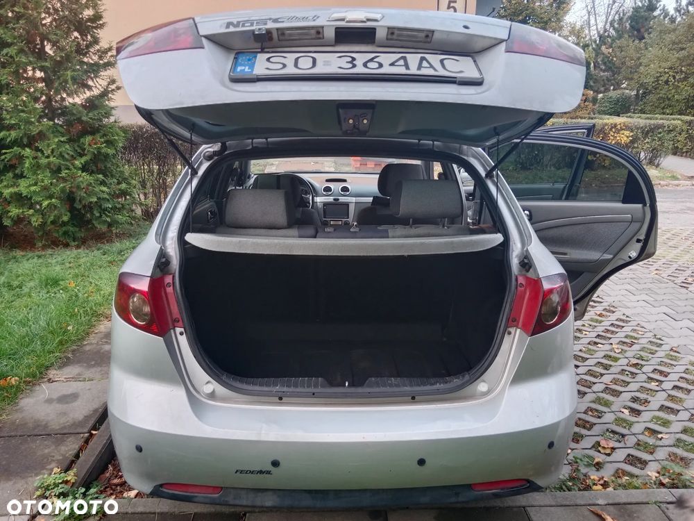 Chevrolet Lacetti - 9