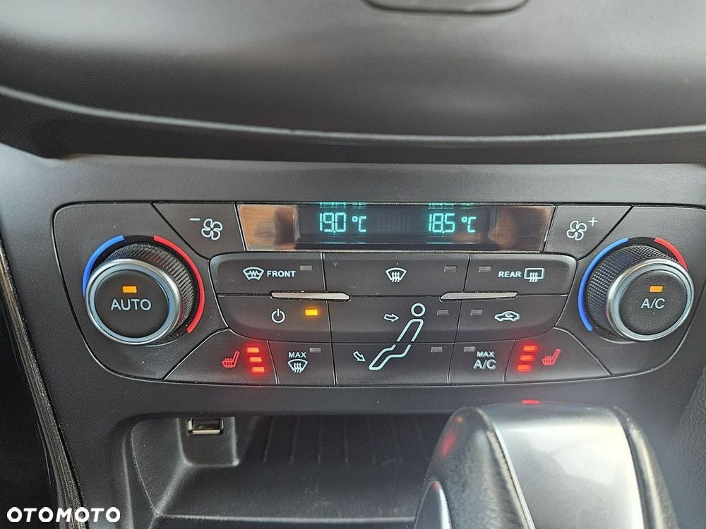 Ford Focus 1.5 EcoBlue Start-Stopp-System TITANIUM X - 29