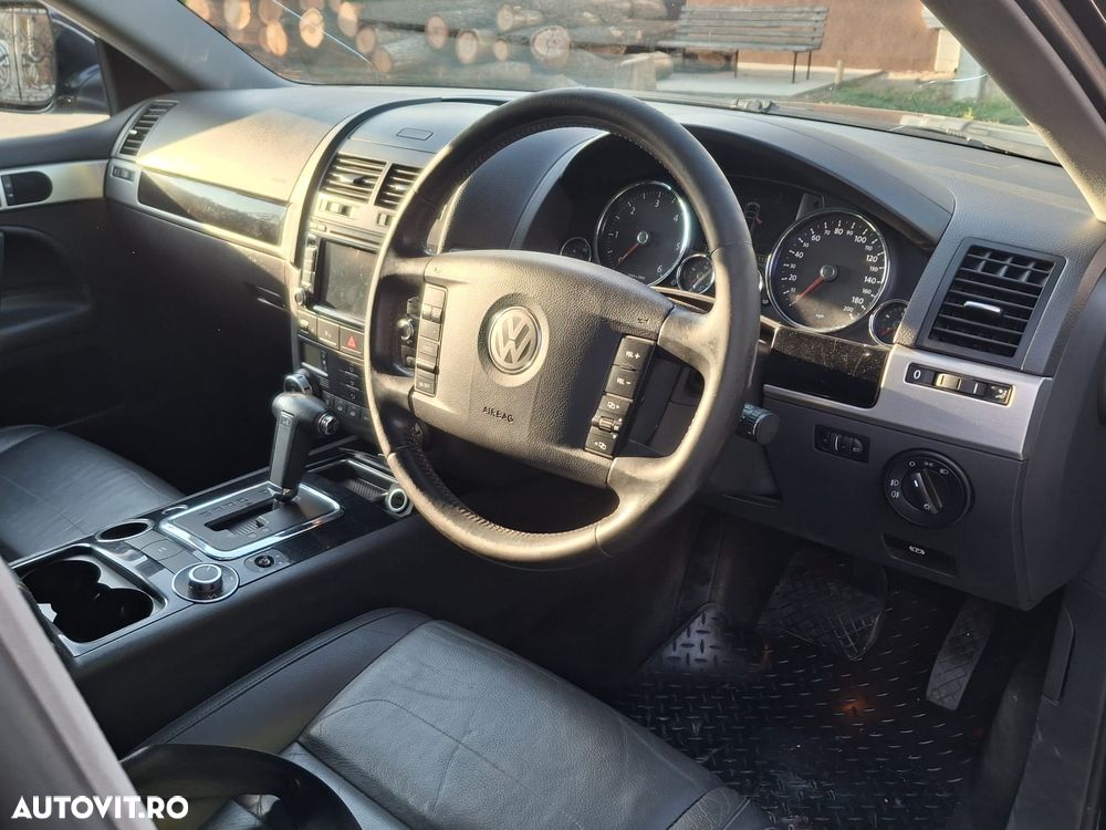 Volkswagen Touareg - 5