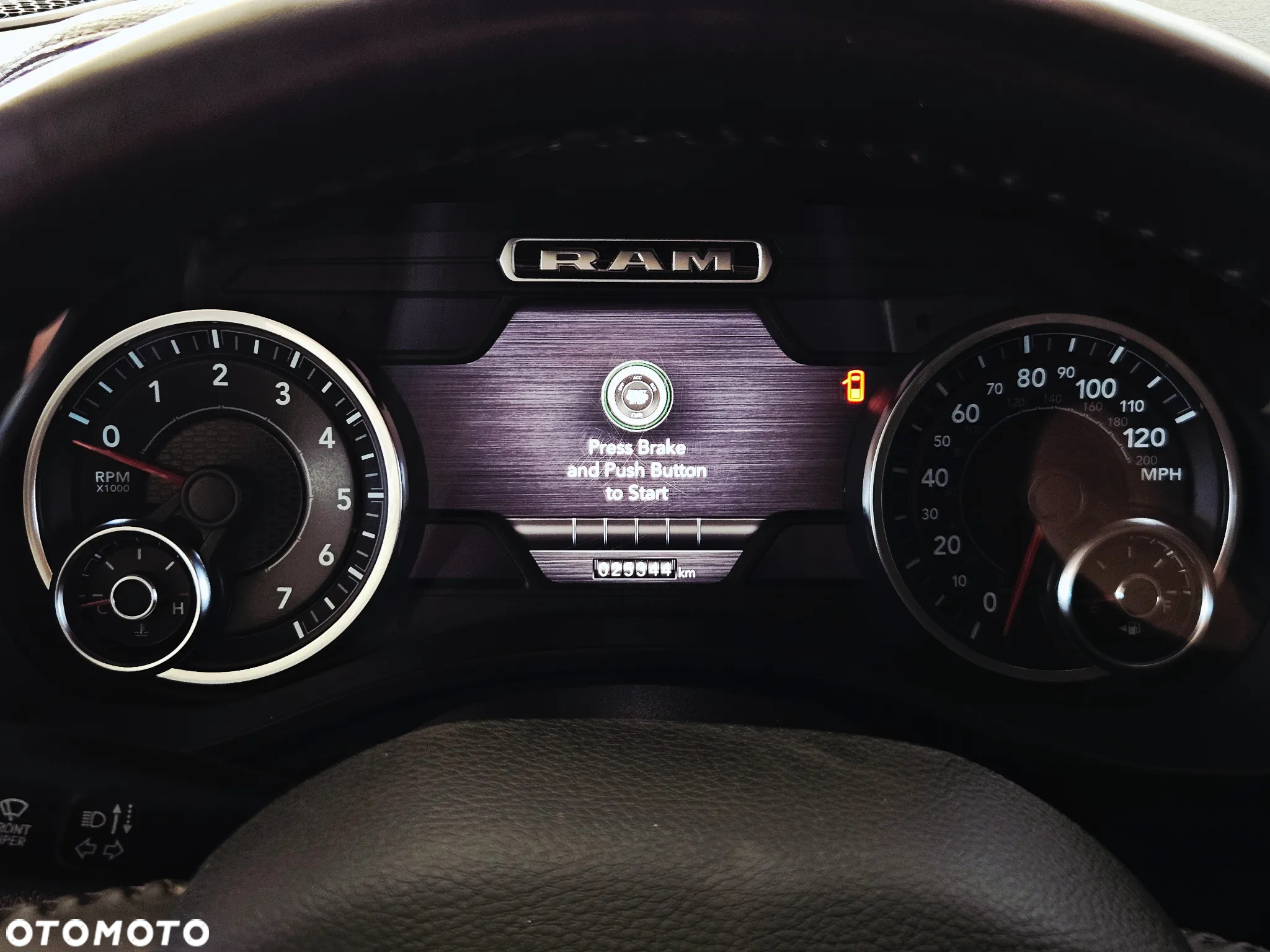 RAM 1500 5.7 Crew Cab Laramie - 18