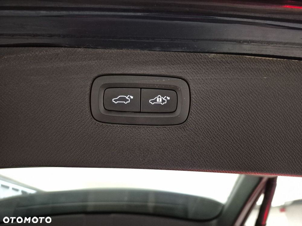 Volvo XC 90 T8 AWD Plug-In Hybrid Ultimate Bright 7os - 19