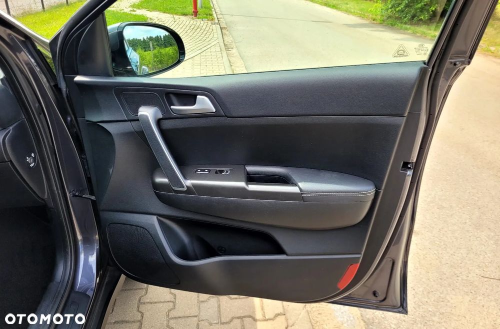 Kia Sportage 1.6 GDI Black Edition 2WD - 37