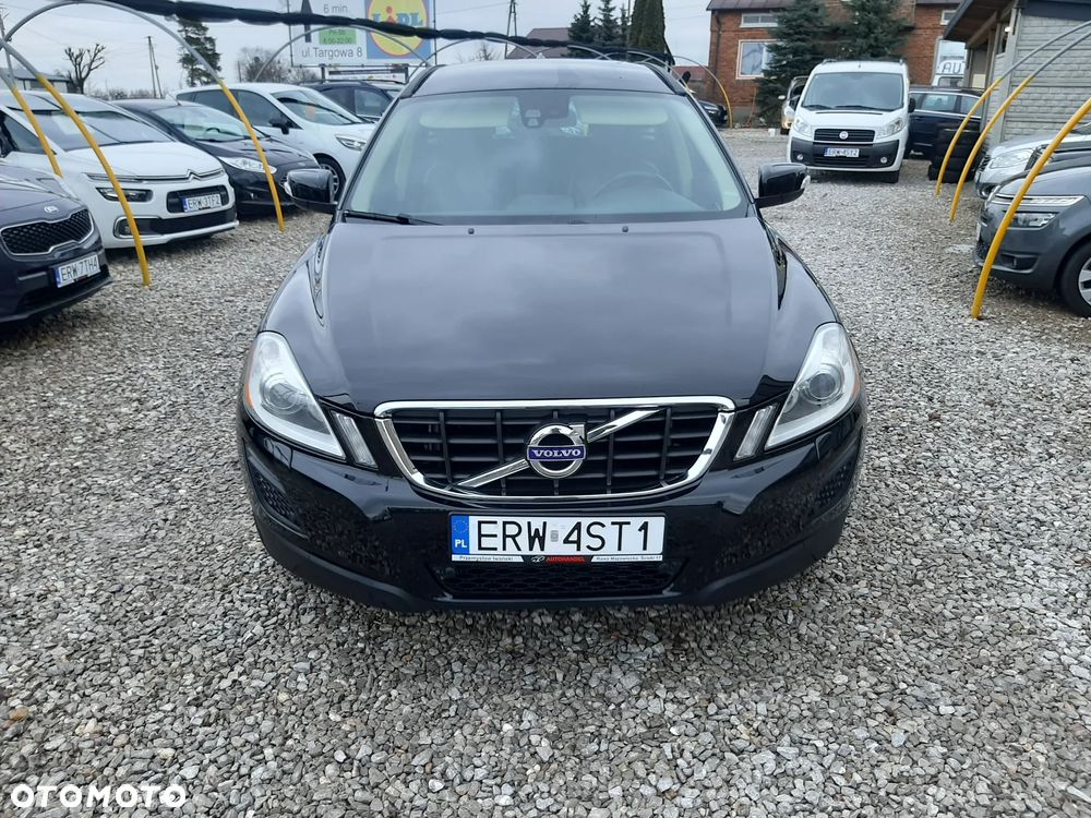 Volvo XC 60 D5 AWD Momentum - 4