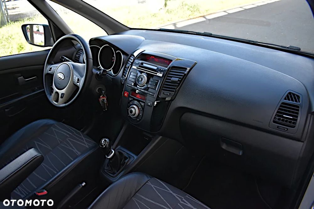 Kia Venga 1.4 CVVT Titanium Collection - 28