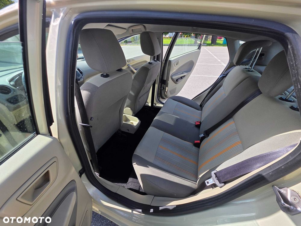 Ford Fiesta - 6