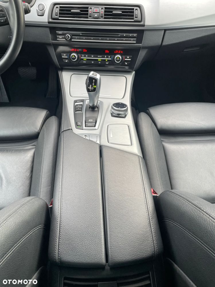 BMW Seria 5 520d Modern Line - 33