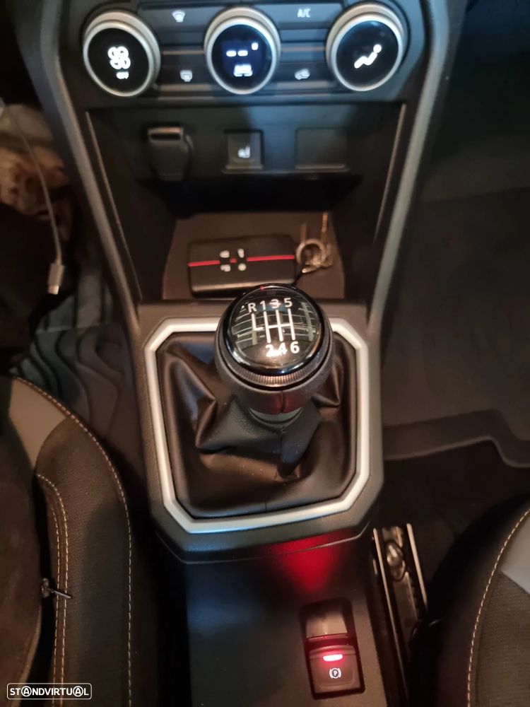 Dacia Sandero - 8
