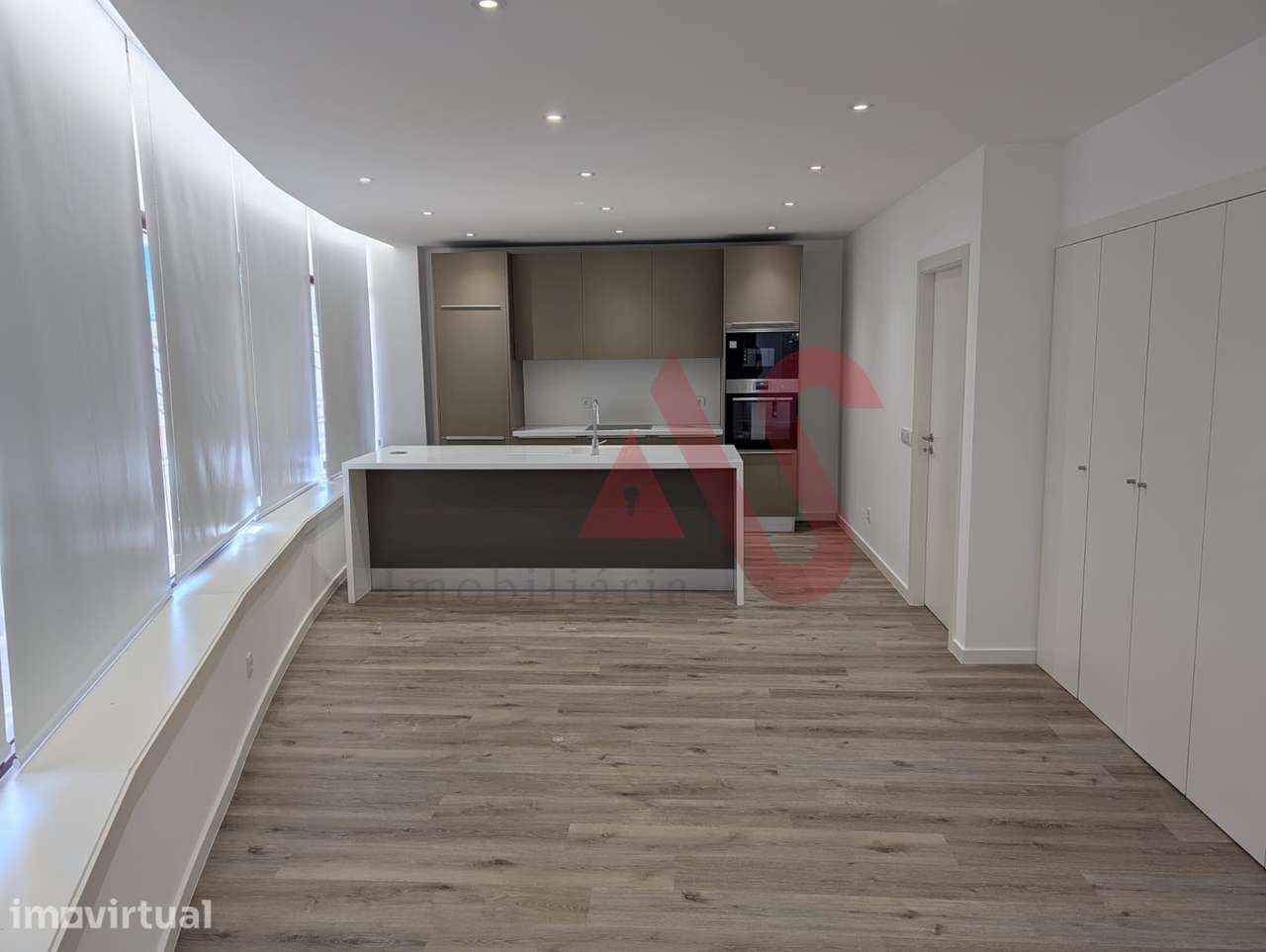 Apartamento T2 completamente renovado com Suíte e Cozinha Open Space | - Grande imagem: 5/17