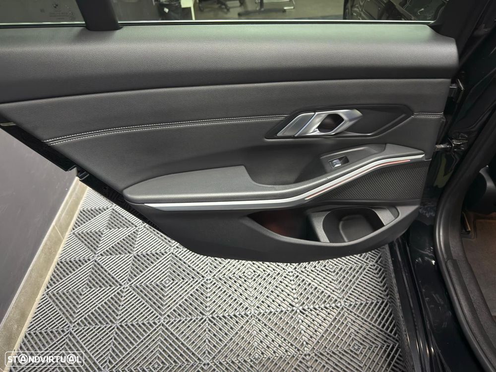 BMW 320 d Touring Line Sport Shadow Auto - 49