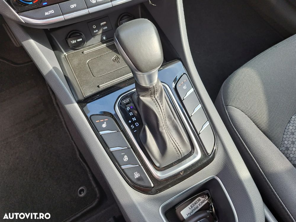 Hyundai IONIQ - 9