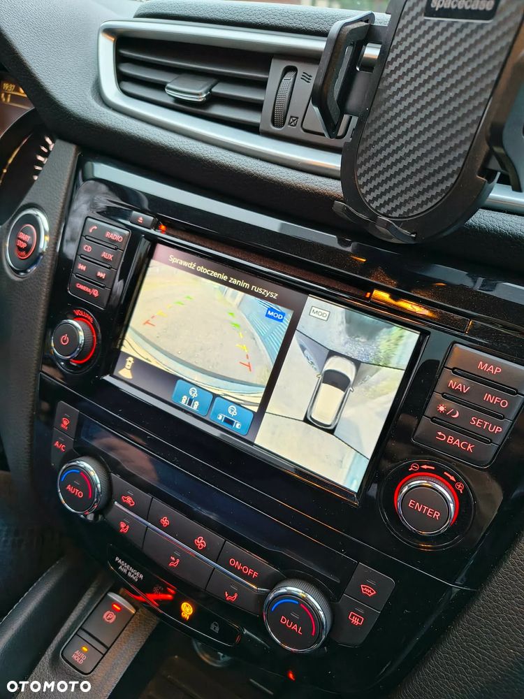 Nissan Qashqai 1.6 DIG-T Tekna - 6