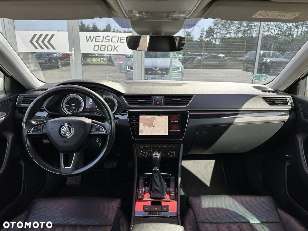 Skoda Superb 2.0 TDI SCR 4x4 L&K DSG - 12