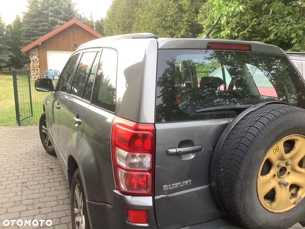 Suzuki Grand Vitara 2.0 De Luxe - 5