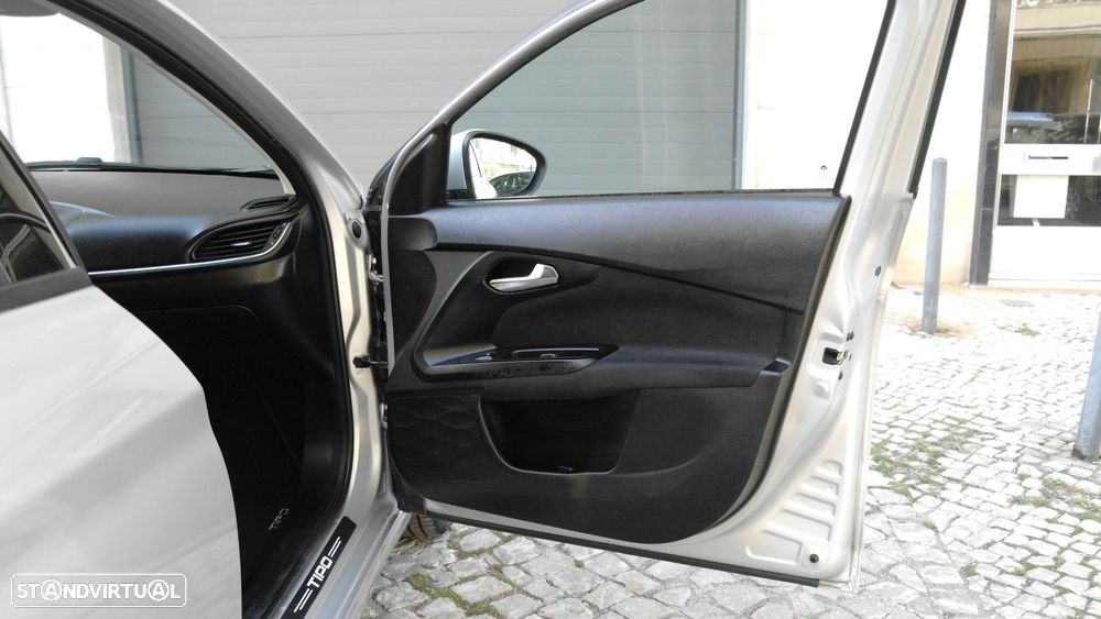 Fiat Tipo Station Wagon 1.3 M-Jet Easy - 25