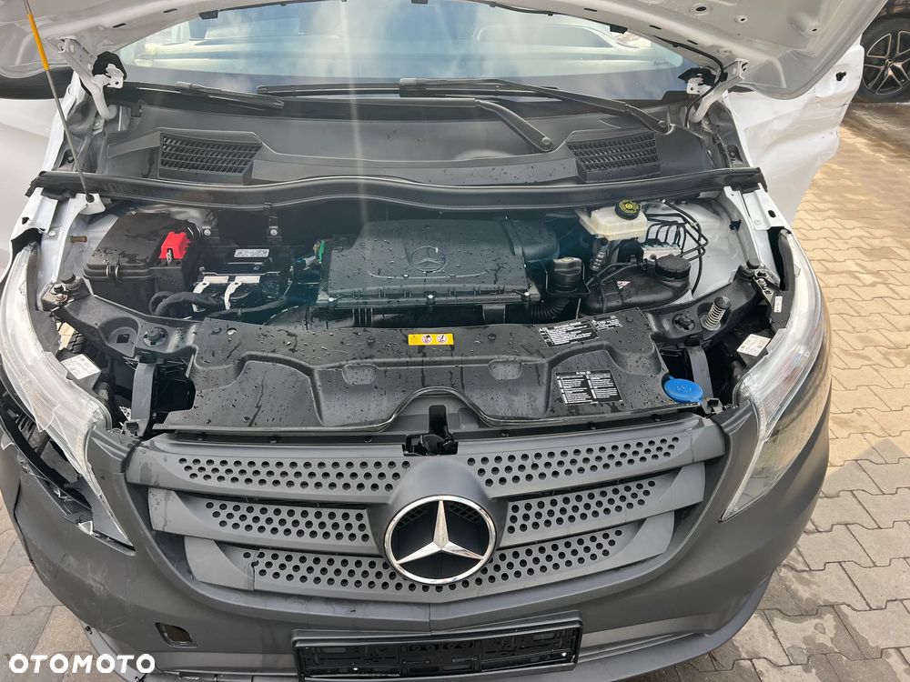 Mercedes-Benz Vito - 15