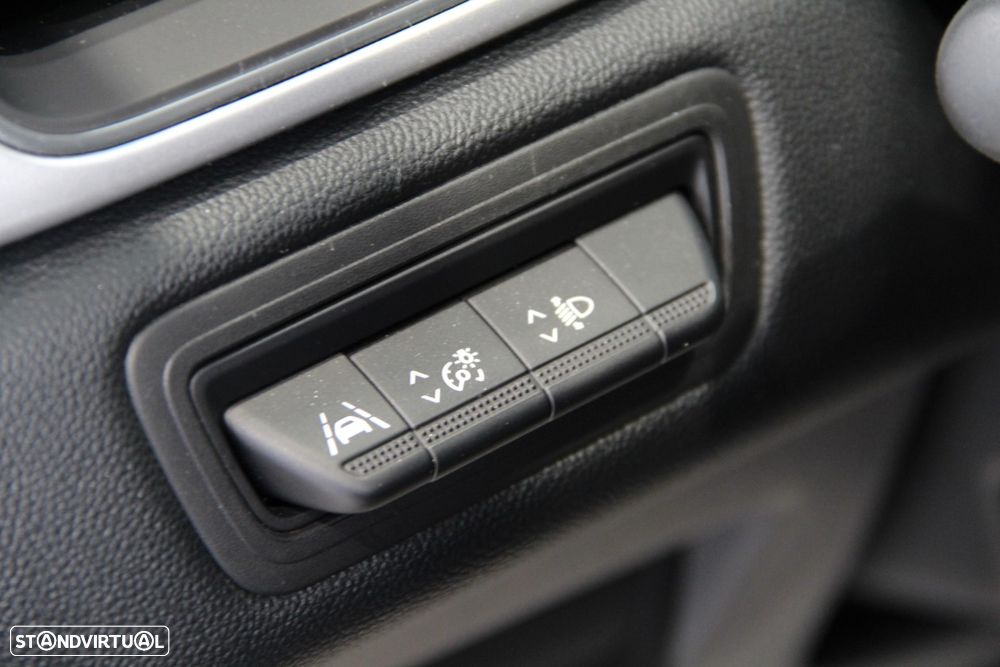 Renault Captur 1.0 TCe Techno Bi-Fuel - 15