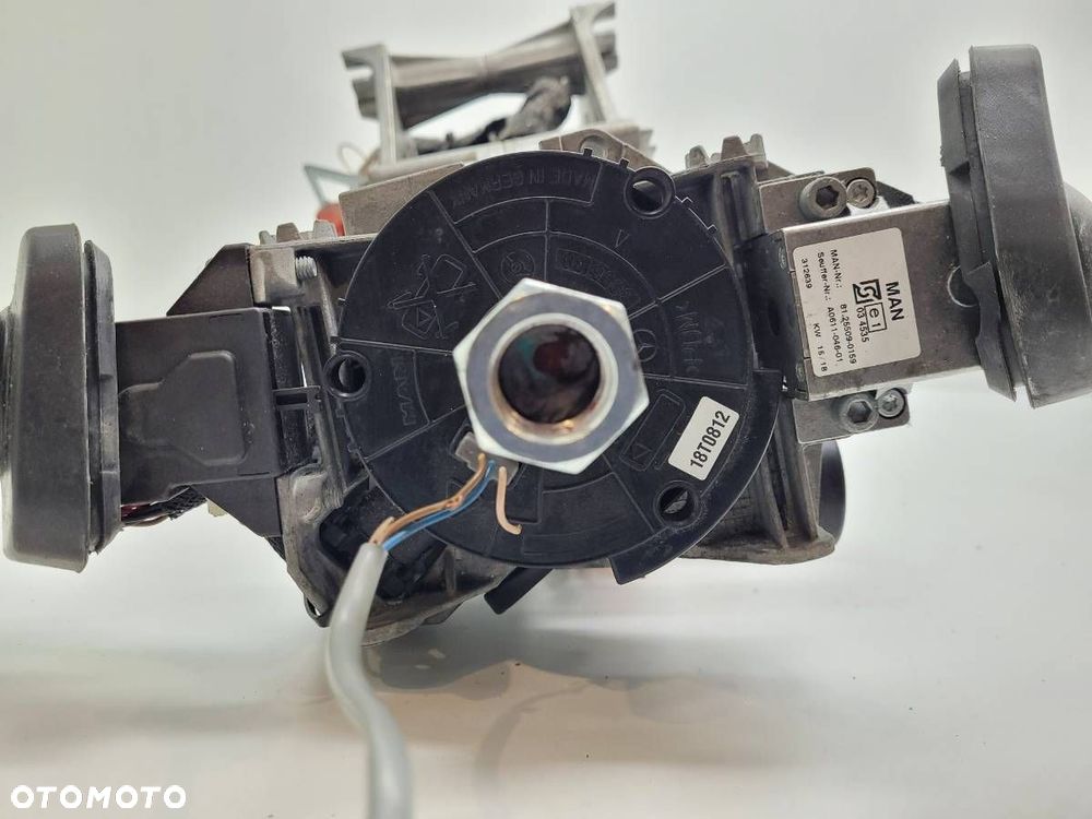 KOLUMNA KIEROWNICZA STACYJKA KLUCZYK TAŚMA MANETKI MAN TGX 81461136236 - 16