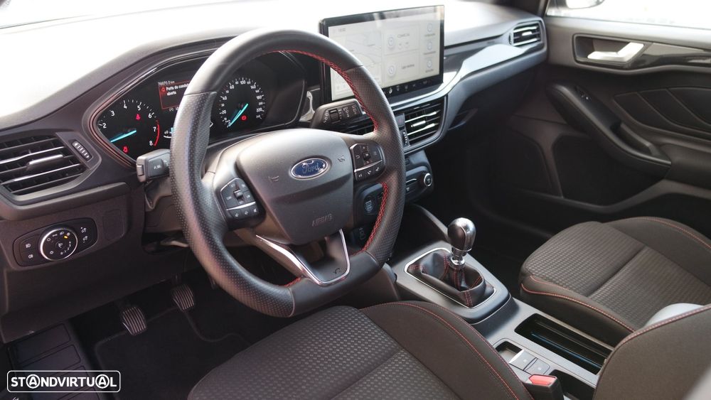 Ford Focus 1.0 EcoBoost ST-Line - 11