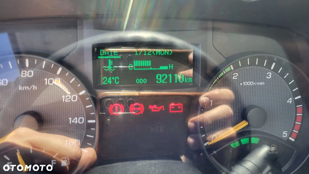 Mitsubishi Canter Fuso /Chłodnia/Mroźnia/kontener/ Izoterma/ Agregat Thermo King 450 e / Winda DHOLLANDIA 1500 KG / Mały przebieg tylko 91 tys Polski Salon ! - 28