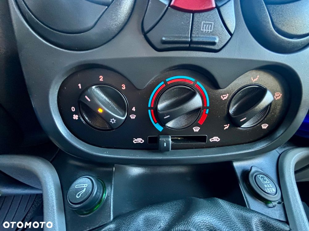 Fiat Doblo 1.4 8V Family - 30