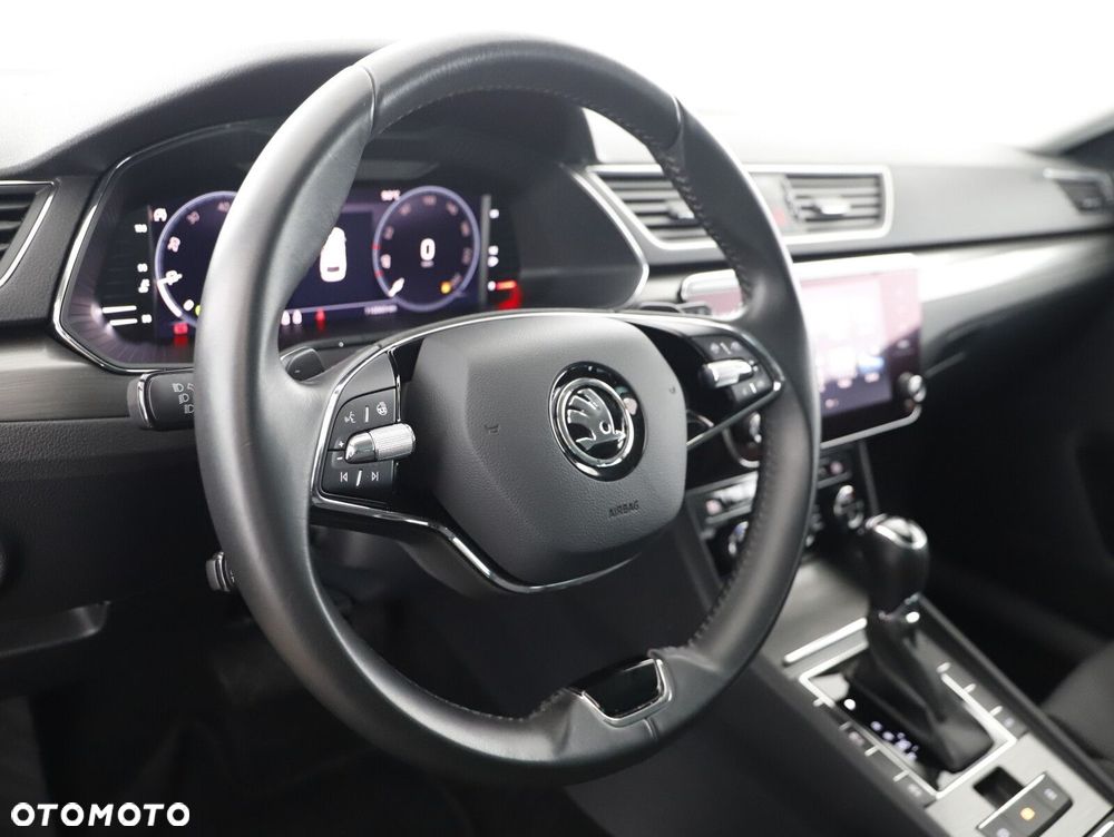 Skoda Superb 2.0 TDI SCR Style DSG - 14