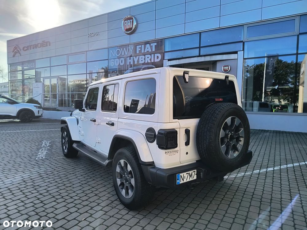 Jeep Wrangler - 4