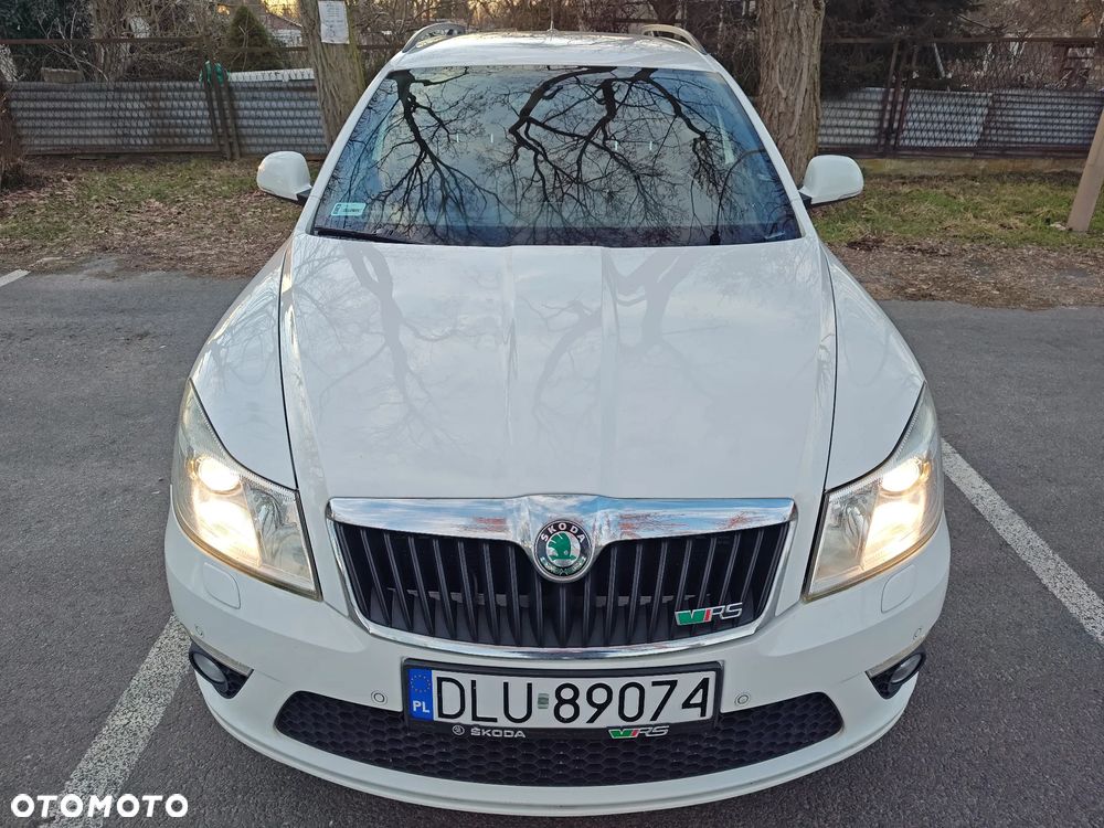 Skoda Octavia 2.0 TDI CR DPF RS - 4