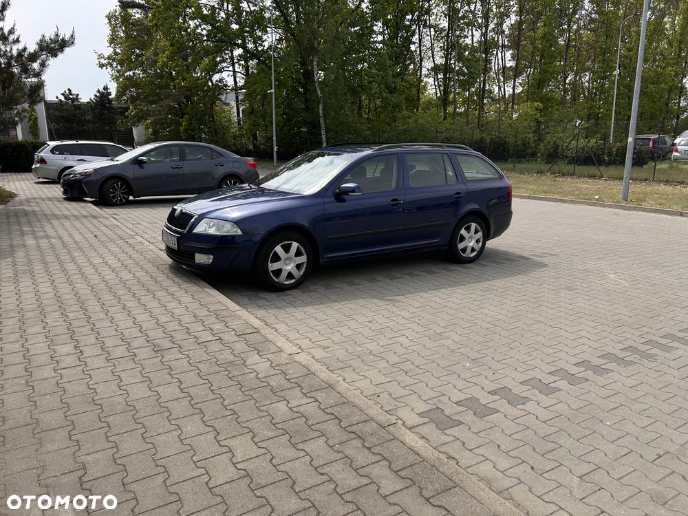 Skoda Octavia 2.0 TDI DPF Elegance - 2