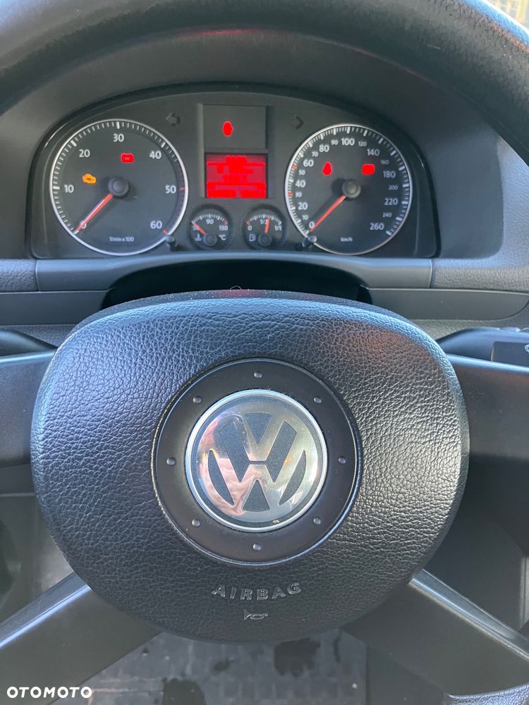 Volkswagen Touran 1.9 TDI DPF Conceptline - 1