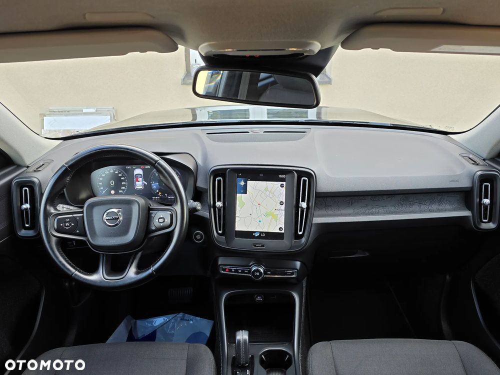 Volvo XC 40 D3 AWD Momentum - 28