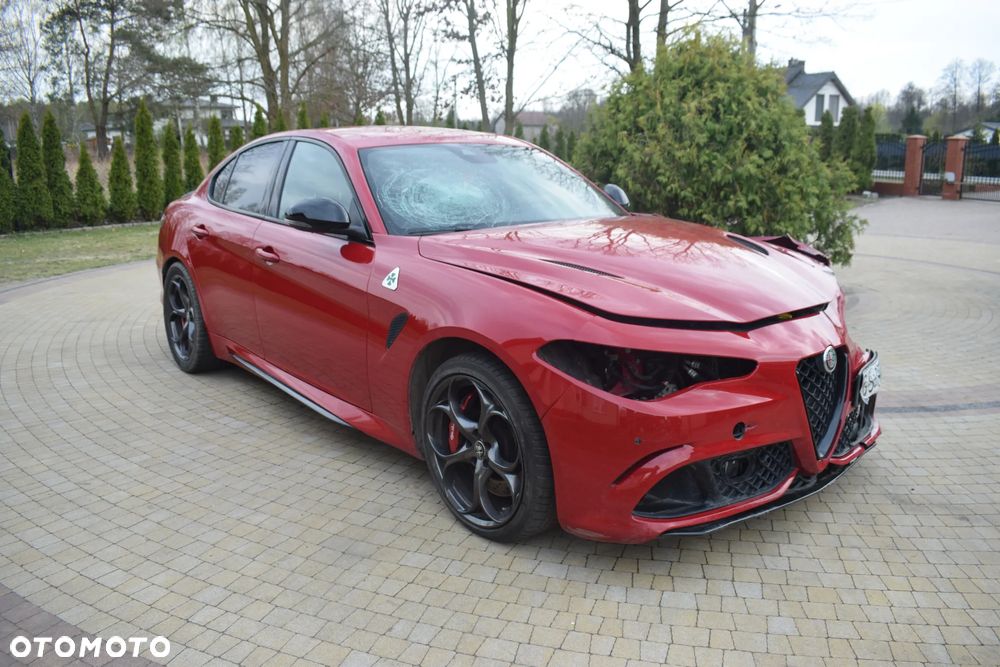 Alfa Romeo Giulia - 1