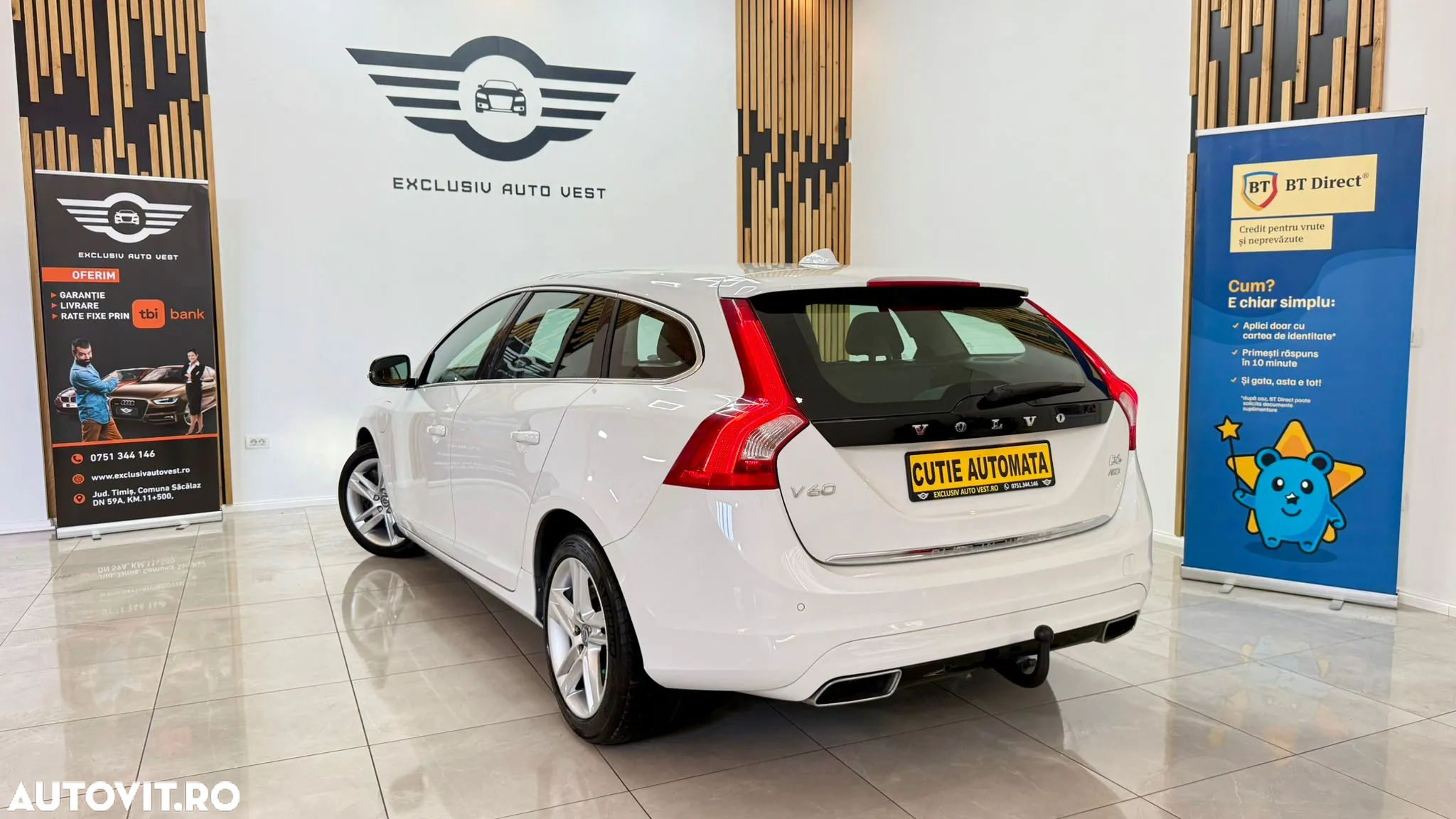 Volvo V60 D6 Plug-In-Hybrid AWD Geartronic Momentum - 4