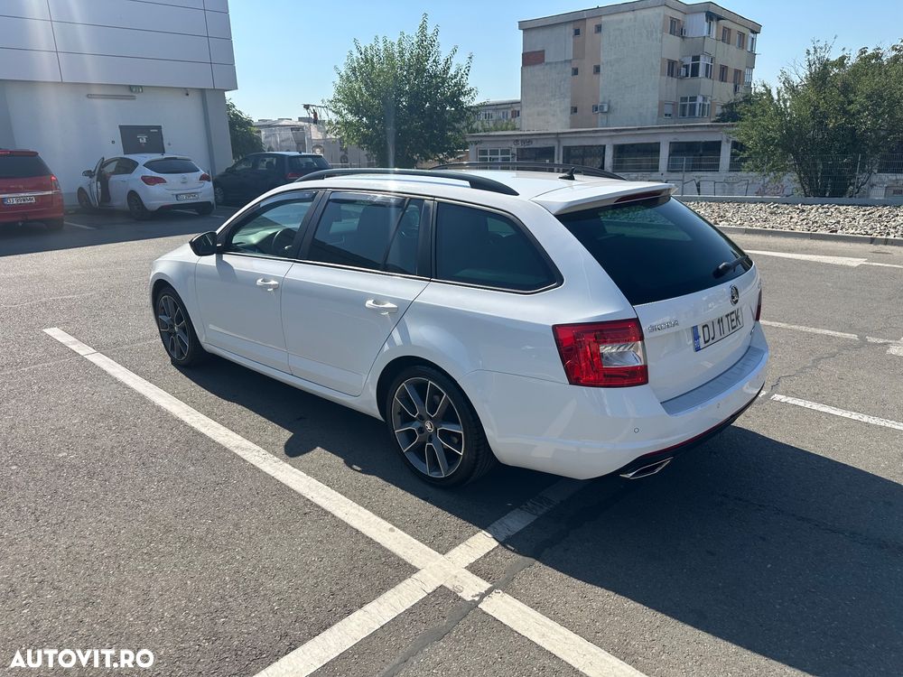 Skoda Octavia Combi Diesel 2.0 TDI DSG RS - 3